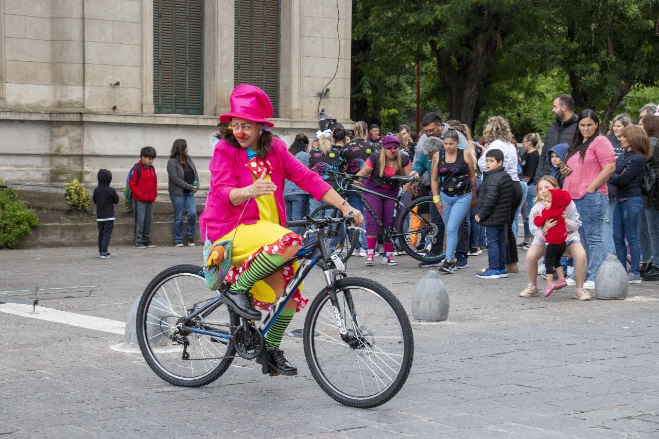 Día Internacional del Payaso y Emprende 5