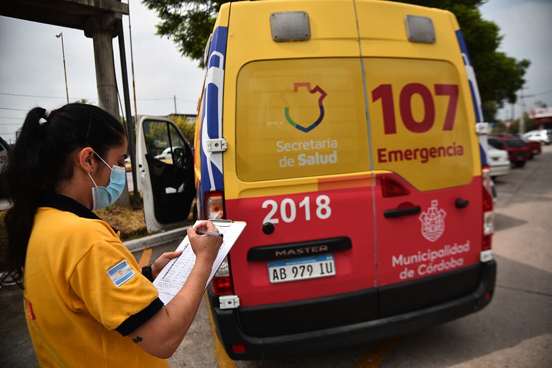 El servicio de emergencias trasladó al hombre al Hospital Italiano.