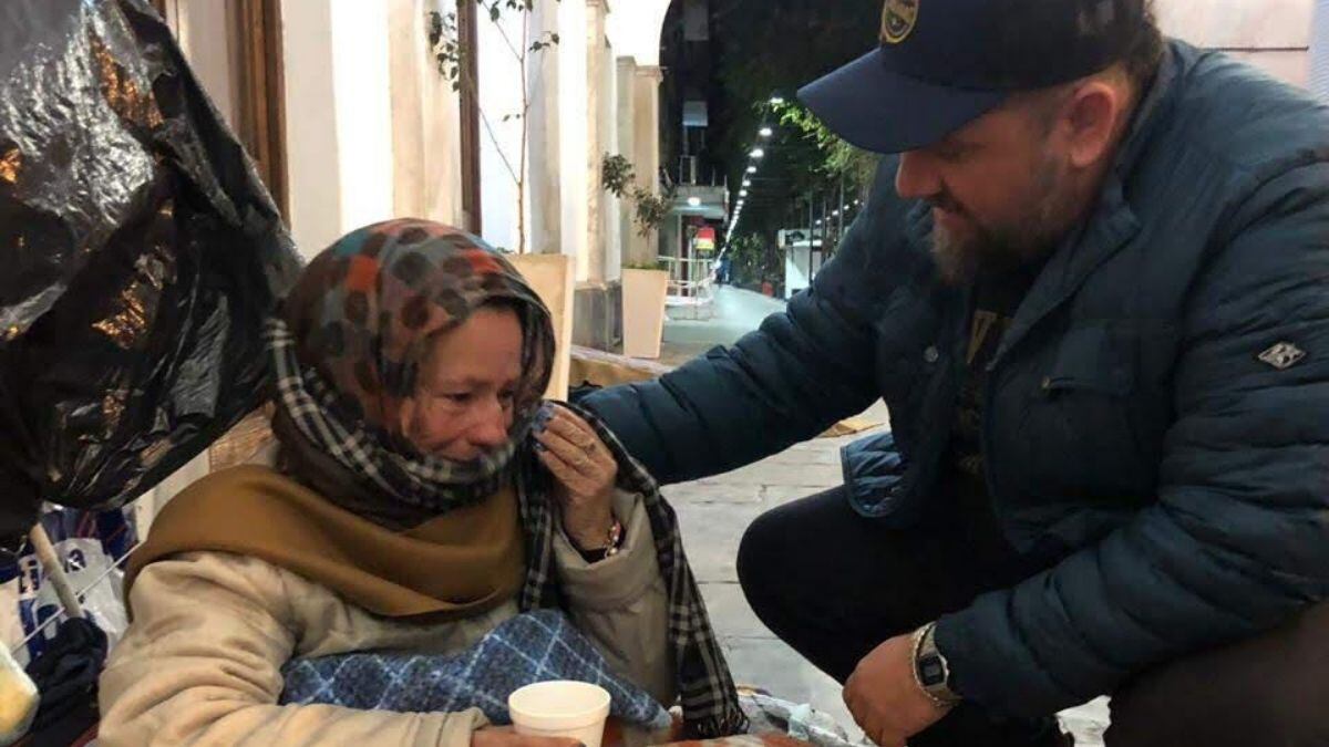 “Un tatuaje por una sonrisa” busca acercar la Navidad a las calles de Córdoba