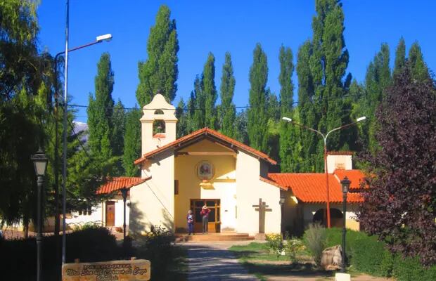 Parroquia Nuestra Señora del Sarmen de Cuyo, Uspallata.