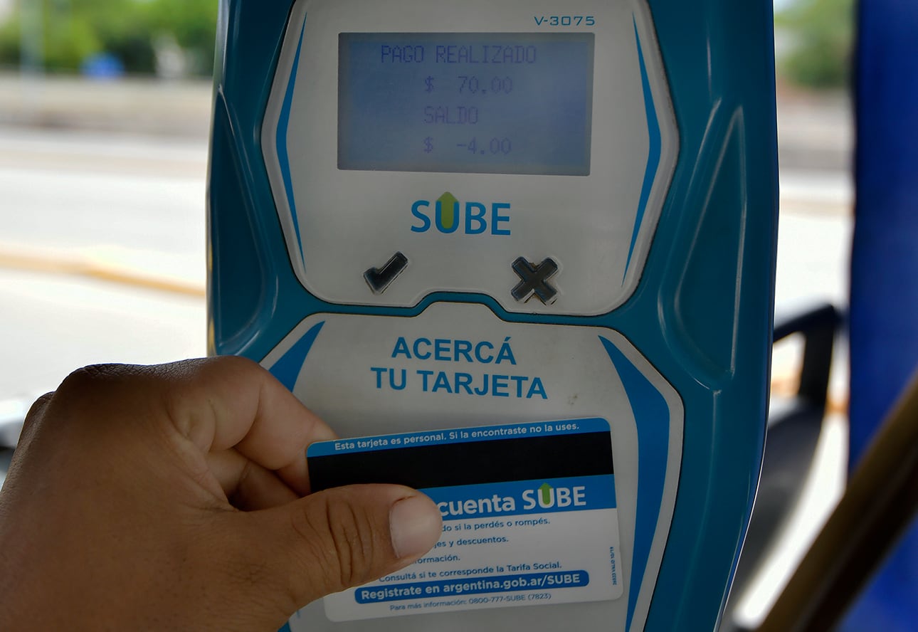 El pasaje del transporte público de pasajeros, de corta distancia aumentó desde hoy 15 de enero y tiene el valor de $70 la tarifa plana. La suba es de $10 con respecto al valor anterior ($60) y ya había sido anticipado por el Poder Ejecutivo el año pasado

Foto:Orlando Pelichotti