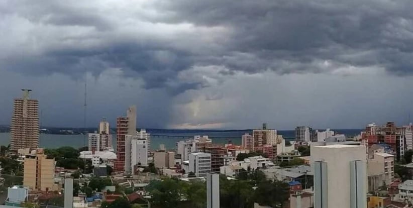 Alerta por la proximidad de la tormenta de Santa Rosa.