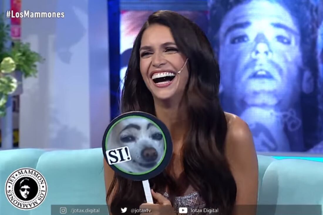 Zaira Nara y un divertido momento en "Los Mammones". (Captura Youtube)