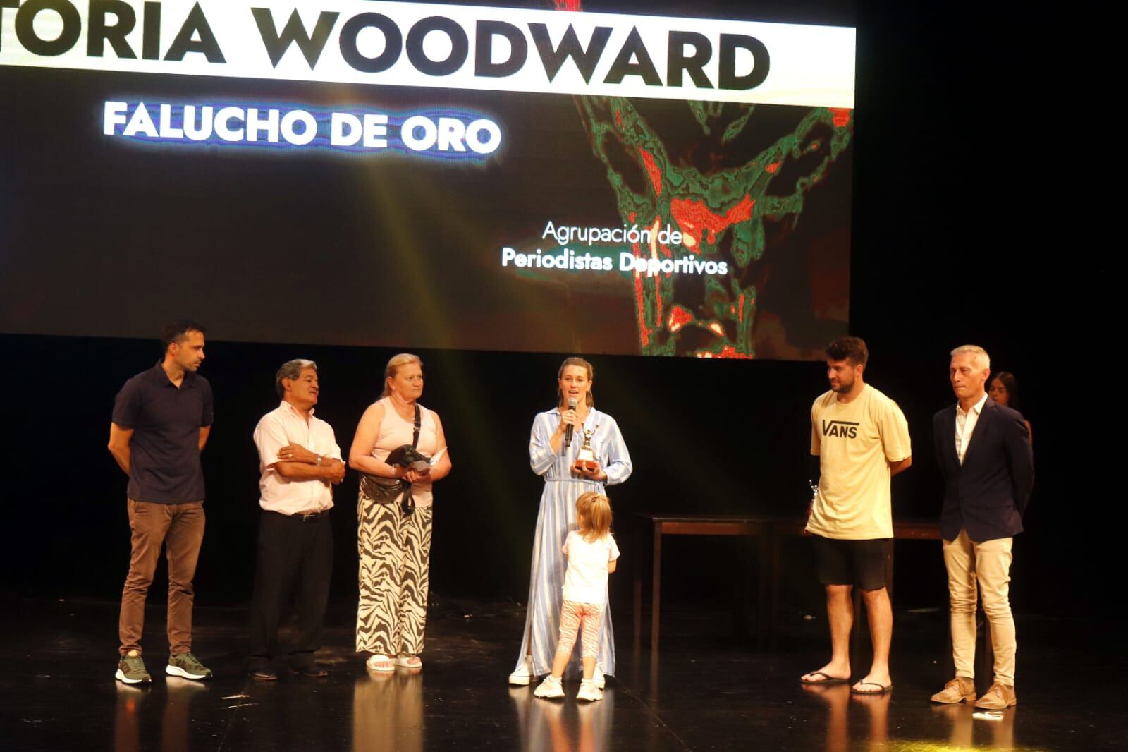 Falucho de oro para Victoria Woodward