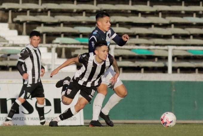 Gimnasia de Mendoza y Alvarado igualaron en Mar del Plata, sin goles.