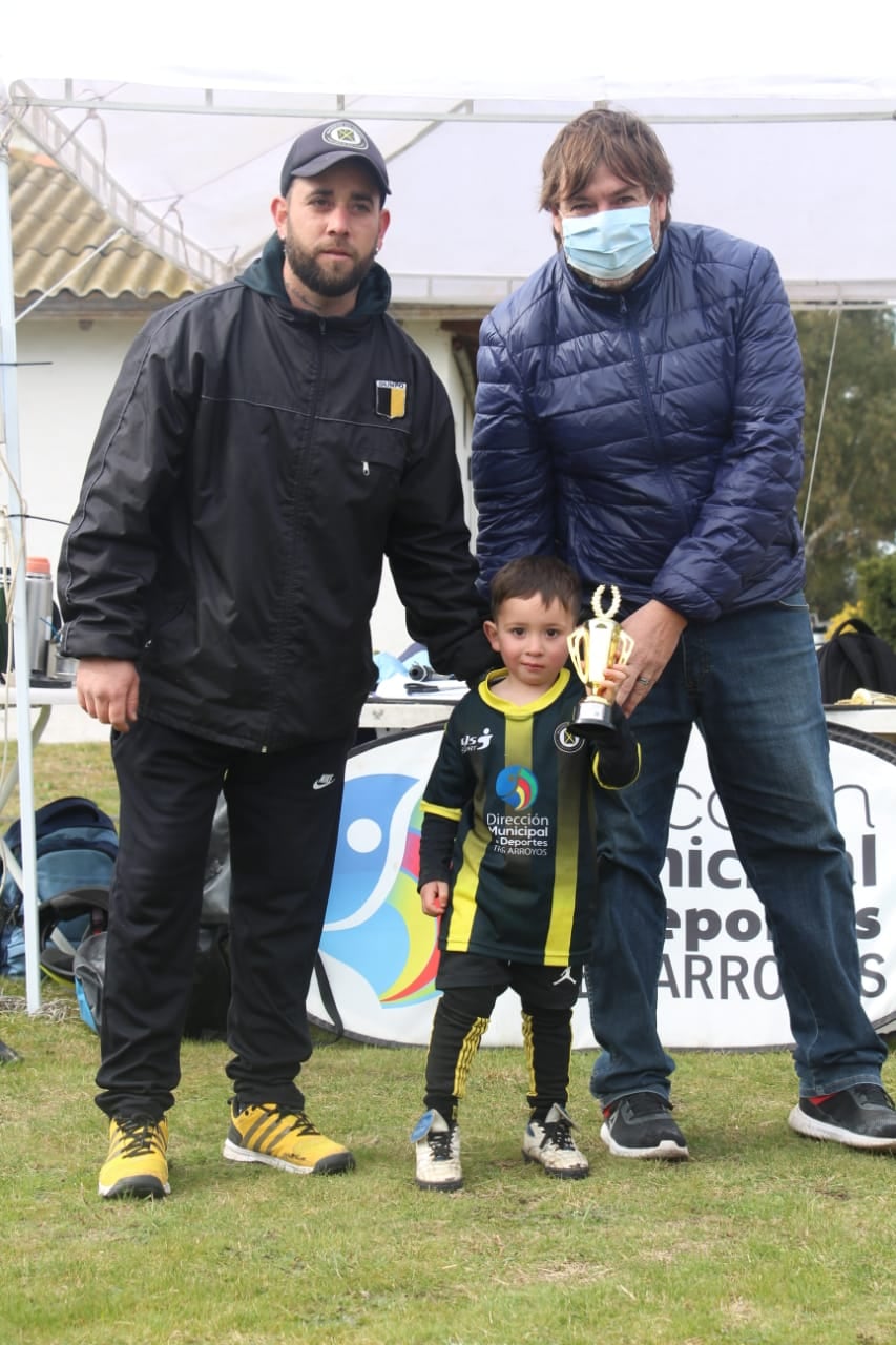 Encuentro barrial de fútbol infantil