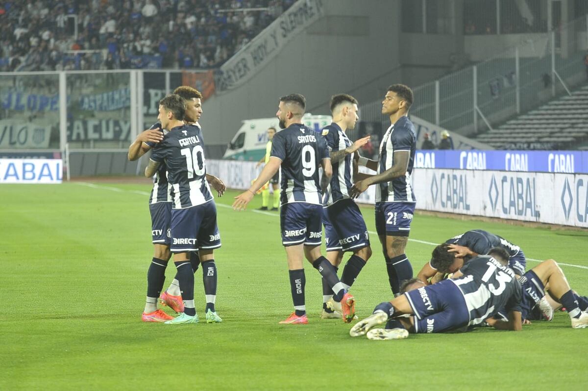 Los goles de Talleres, en una ráfaga para vencer a Atlético Tucumán y ponerse a uno de la punta