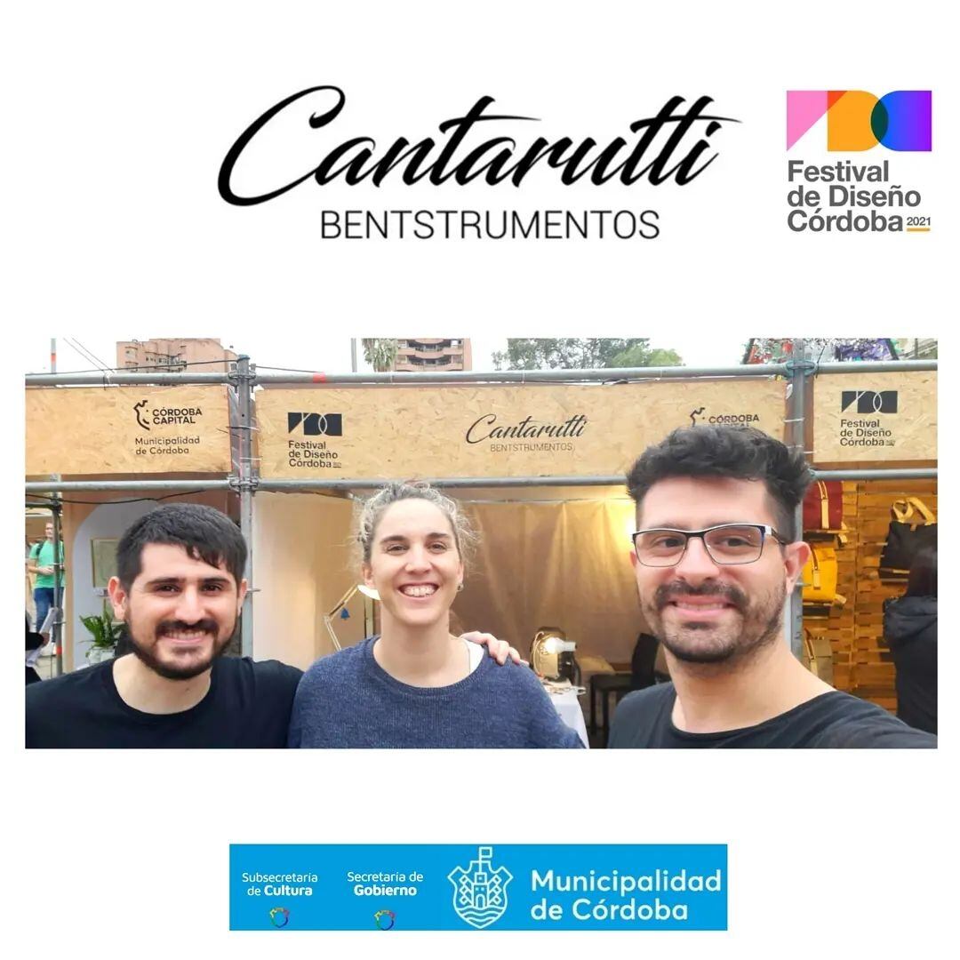 Lleva a cabo un emprendimiento llamado Cantarutti Bentstrumentos, donde transforma instumentos y los personaliza.