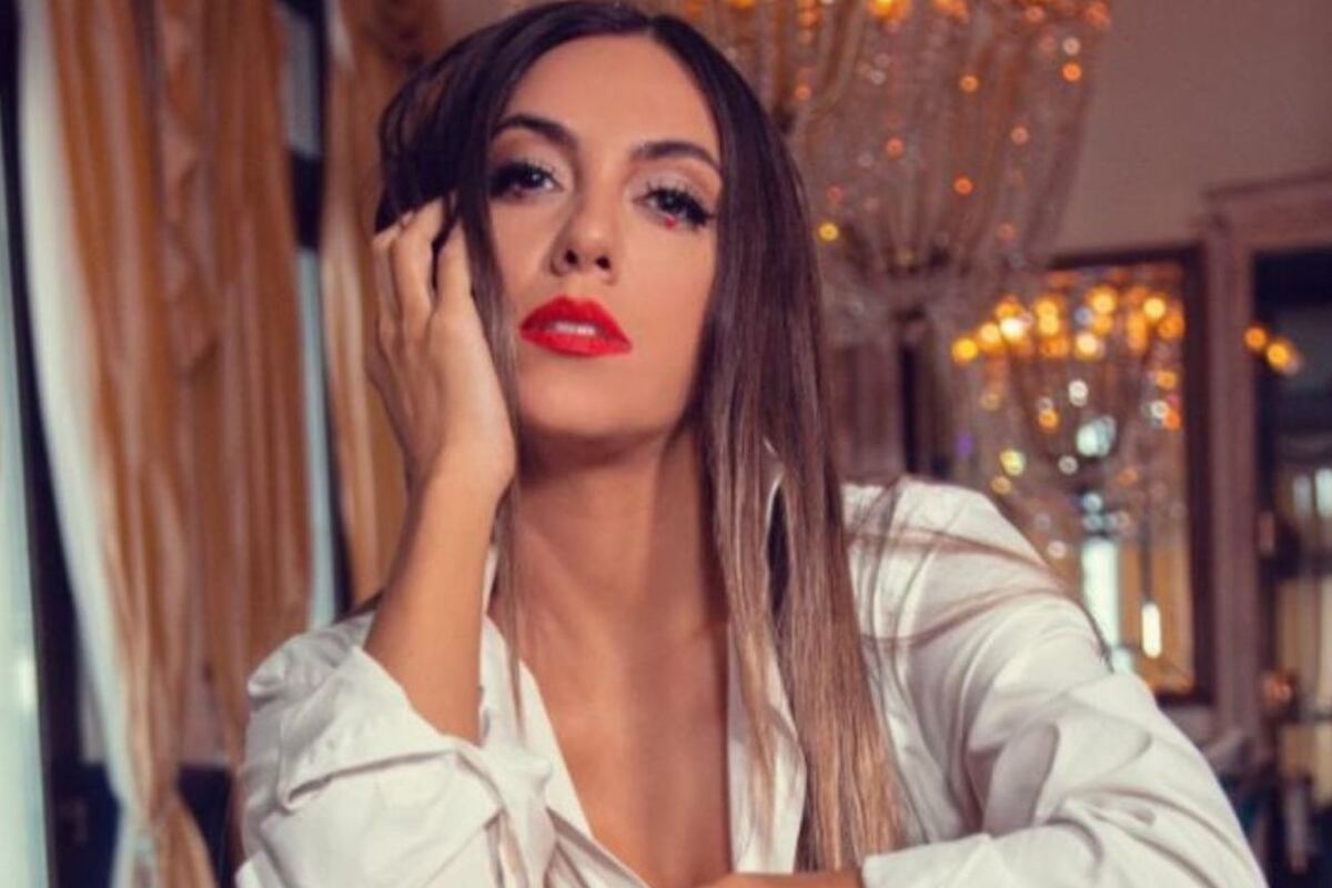 Desde Ibiza y con una arriesgada bikini, Floppy Tesouro se llenó de corazones rojos en Instagram
