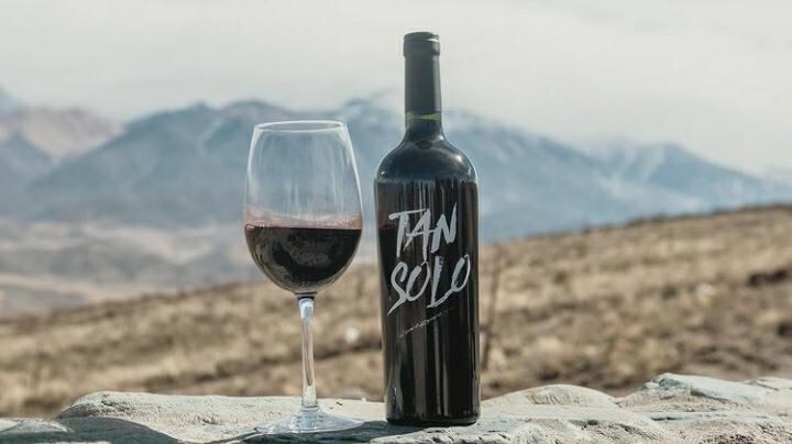 Vino "Tan Solo" de Ciro Martínez.