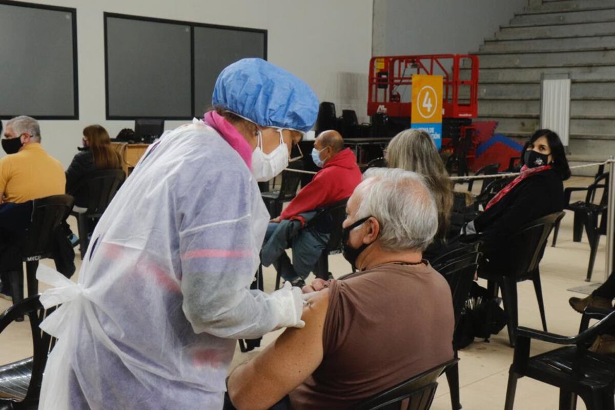 Carlos Paz sumó una nueva jornada de vacunación contra el Covid-19