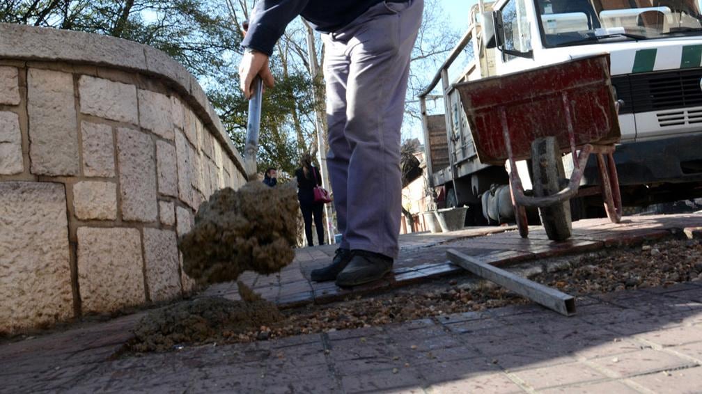 ¿Arreglos? Los trabajos en Achával Rodríguez y Cañada.