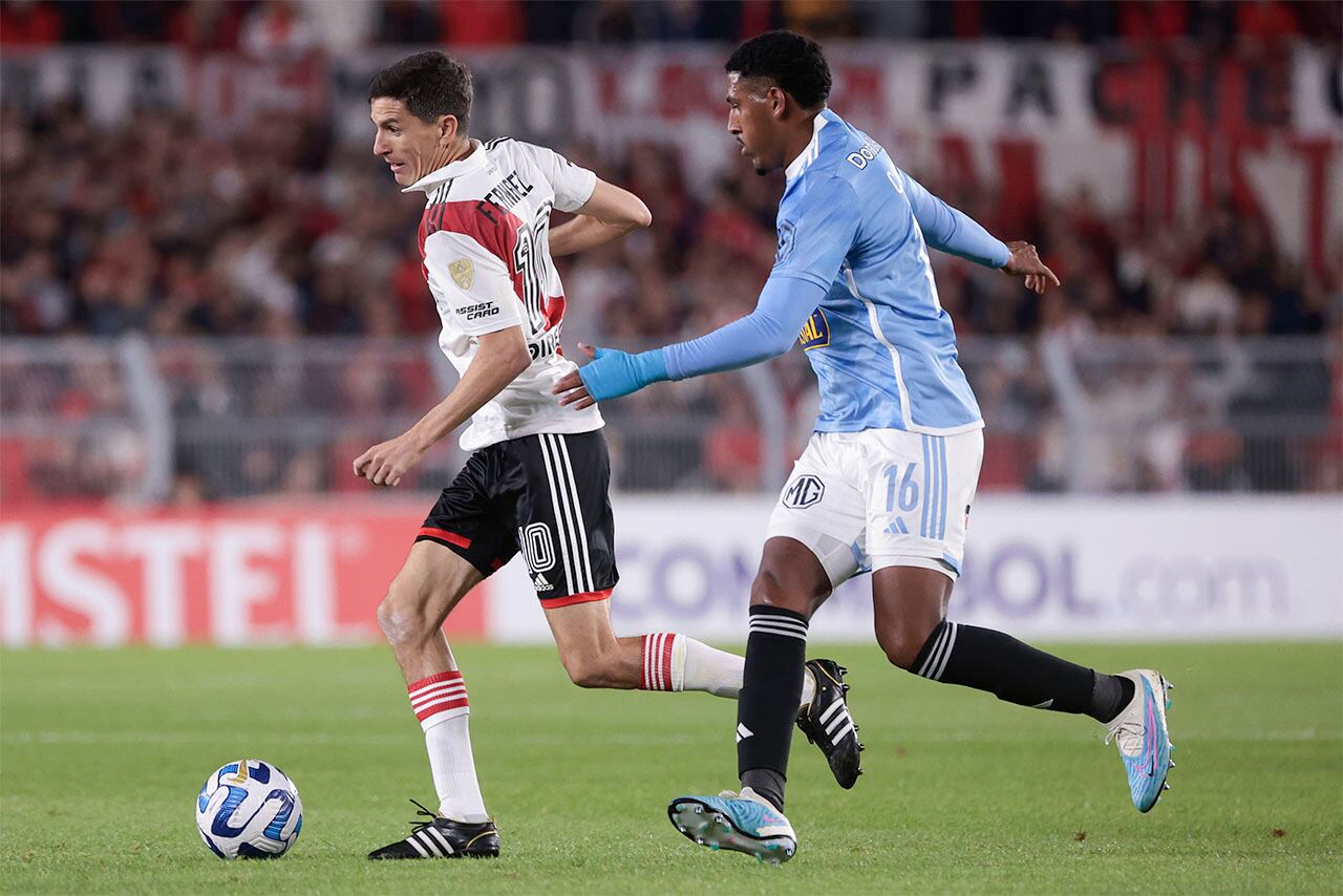 Nacho Fernández y Jesús Castillo. Partidazo en el Mâs Monumental. Foto: EFE/ Juan Ignacio Roncoroni
