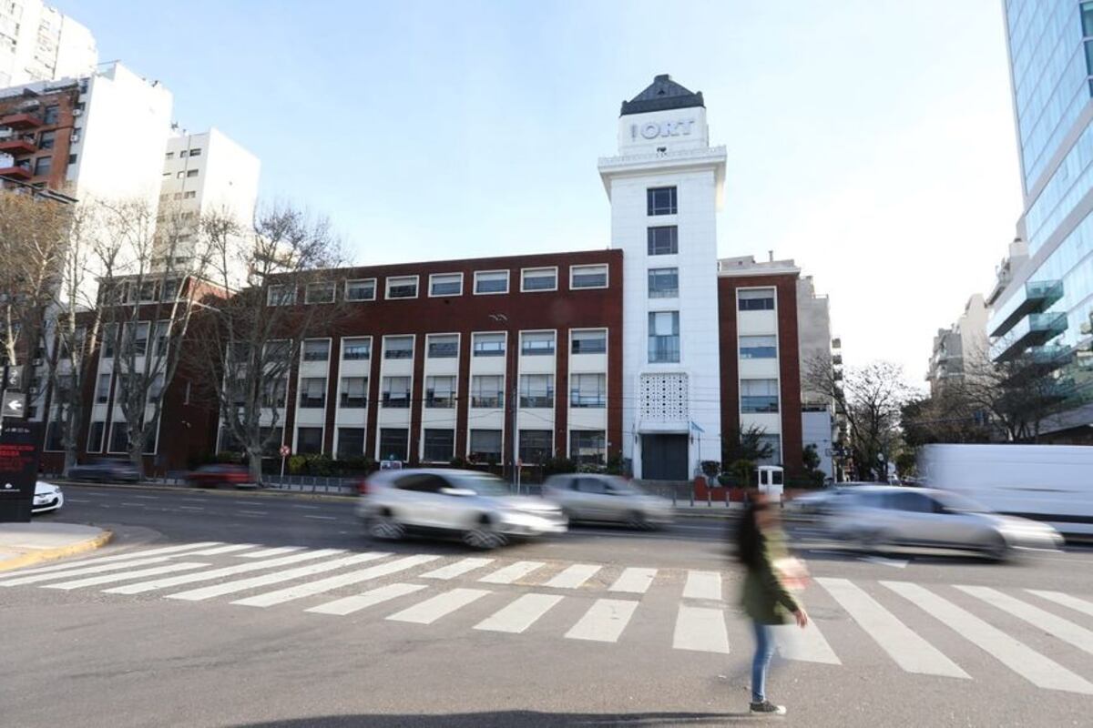Ya son 61 contagios en el colegio ORT y la posibilidad de que se sumen dos nuevos casos de Delta