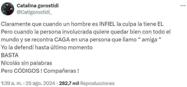 Cata le disparó por elevación a Luchi.