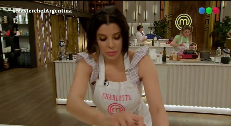 Charlotte Caniggia sobre las empanadas: "Es como comer pan".