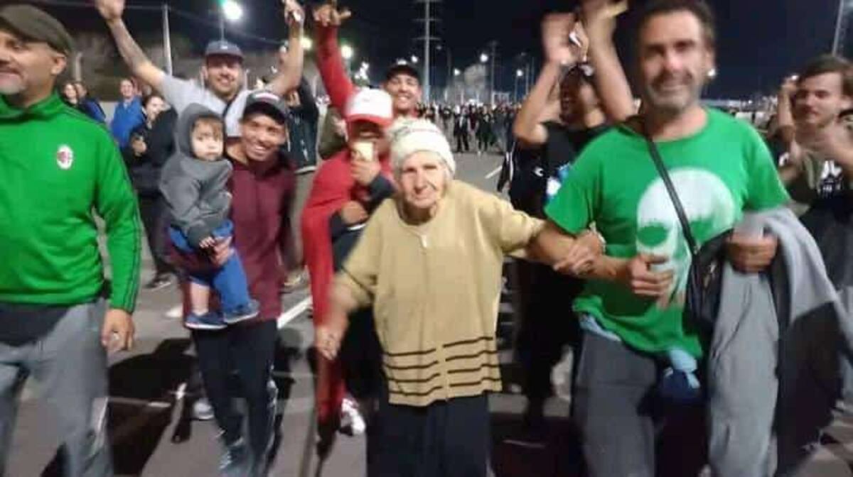 El furor en las redes por la “Fundamentabuela” de 82 años y una invitación para el próximo show