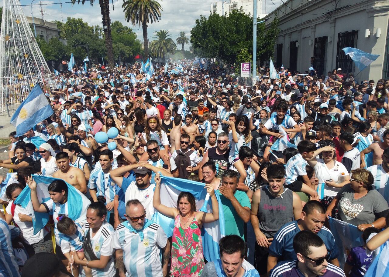 Rafaela gritó bien fuerte Argentina campeón!!!