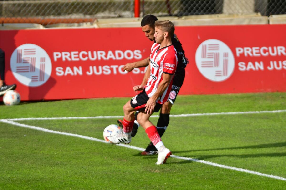 Instituto lo ganaba pero terminó empatando 1 a 1 contra Barracas Central de visitante