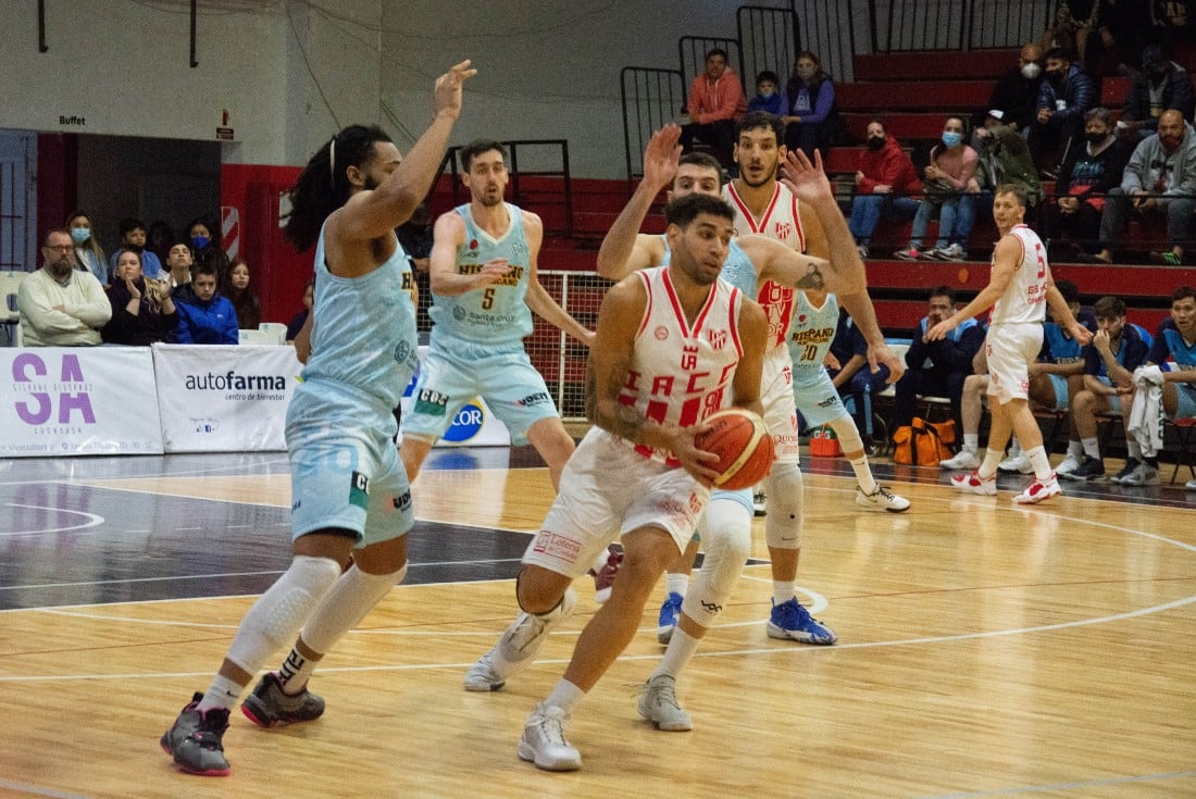 Instituto fue superior y se trajo un gran triunfo desde Río Gallegos, con "Chuzito" González muy productivo con sus 9 asistencias. (Foto: Prensa Hispano Americano)