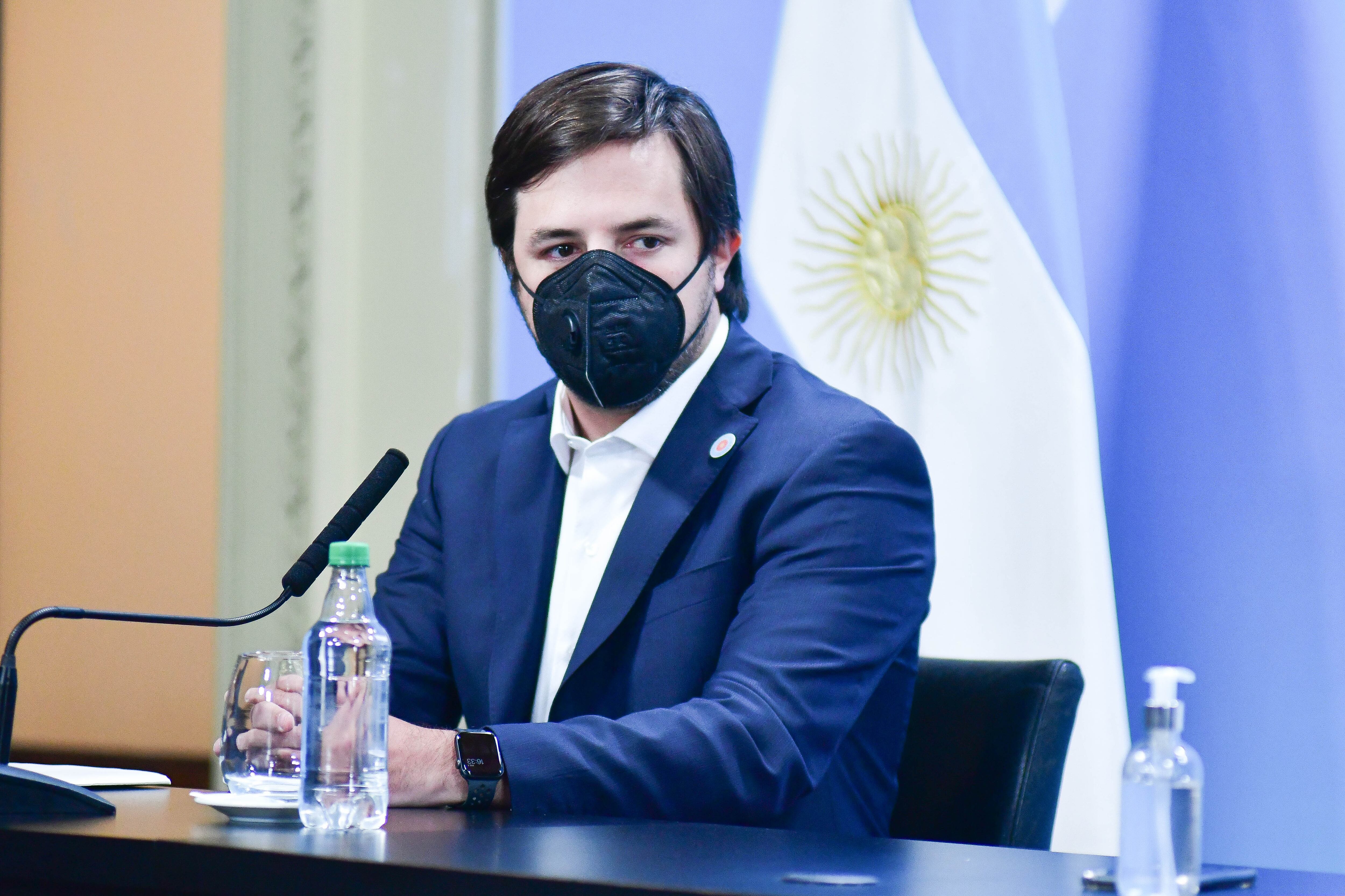 Nicolas Kreplak ,  Carla Vizzotti  y Fernan Quiros  Ministra de Salud durante una conferencia en la Casa Rosada sobre las vacunas Sputnik V y su segundo componente Foto Federico Lopez Claro