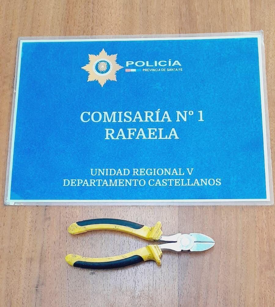 Pinzas secuestradas al ladrón de cables