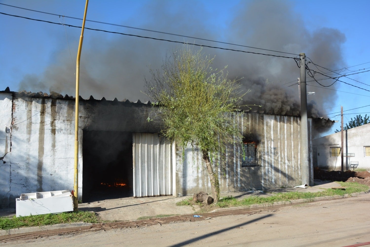 IncenIncendio en una carpinteríadio