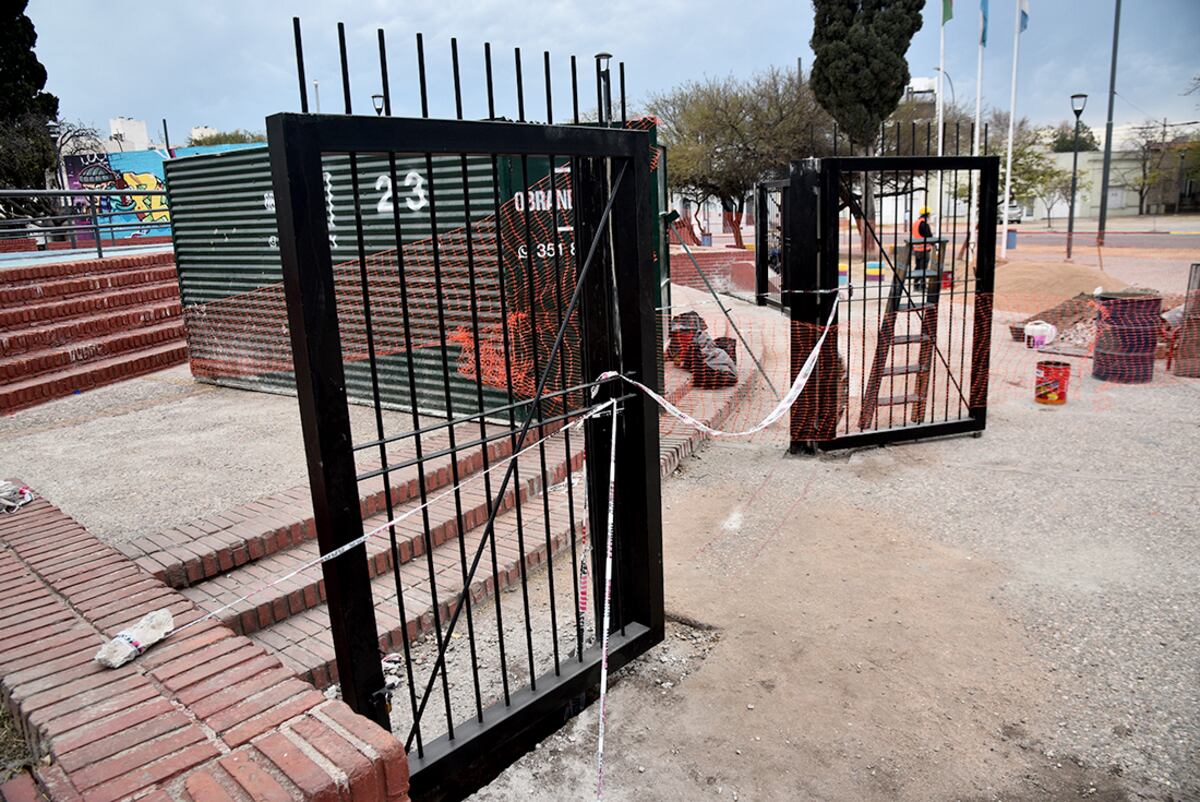 La inseguridad superó a los vecinos: pidieron enrejar una plaza de Córdoba