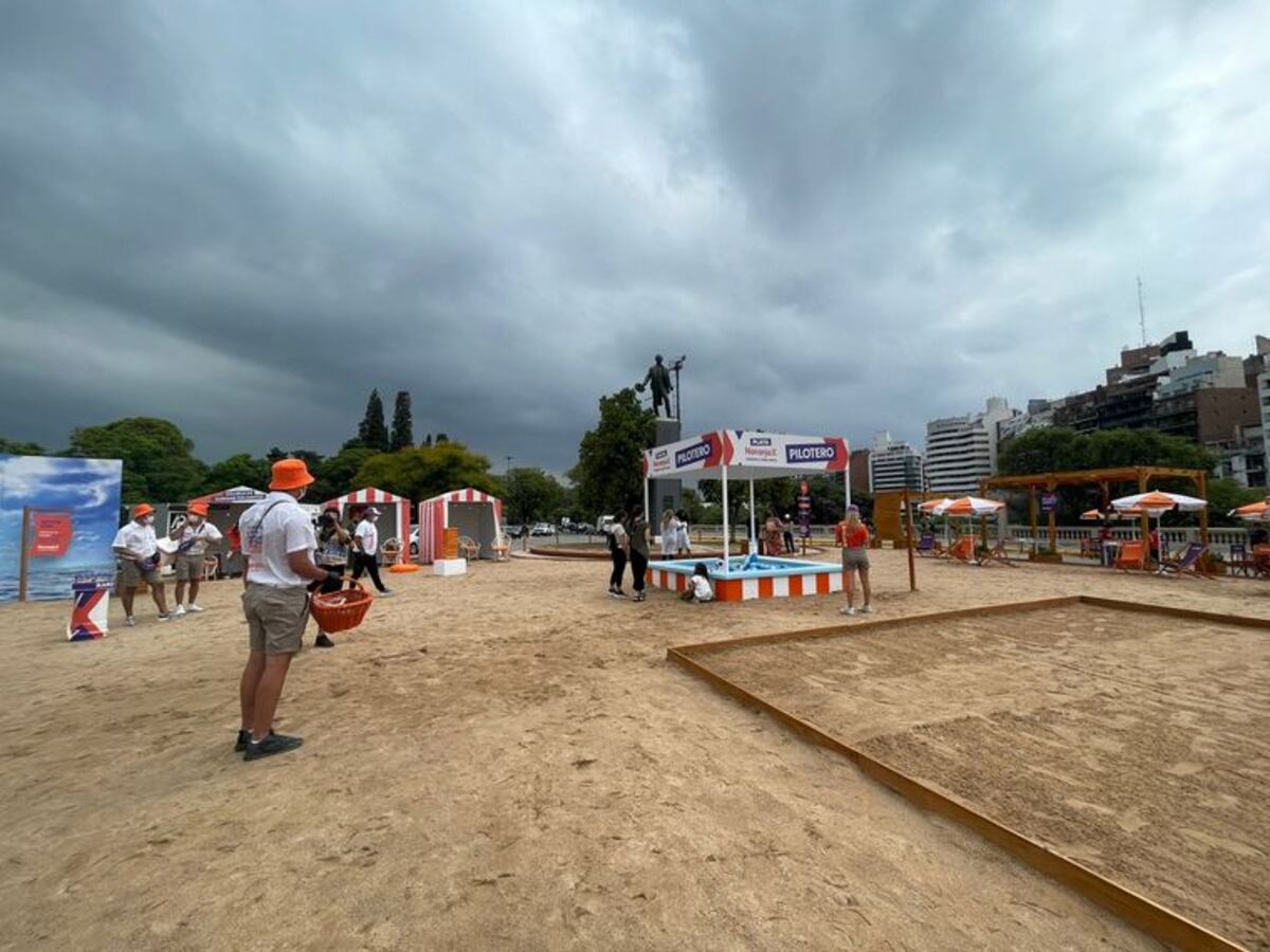 Córdoba: ¿qué hace una playa en pleno Parque Sarmiento?