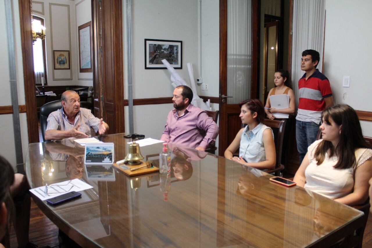 Se entregaron los créditos del Programa Fomepro de Tres Arroyos