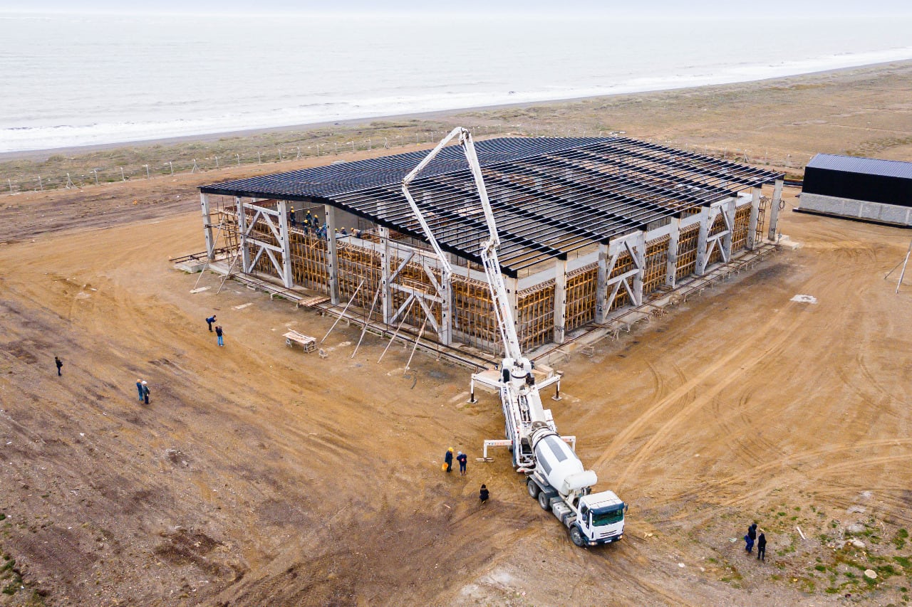 Autoridades recorrieron la nueva planta de tratamientos de efluentes cloacales en Río Grande