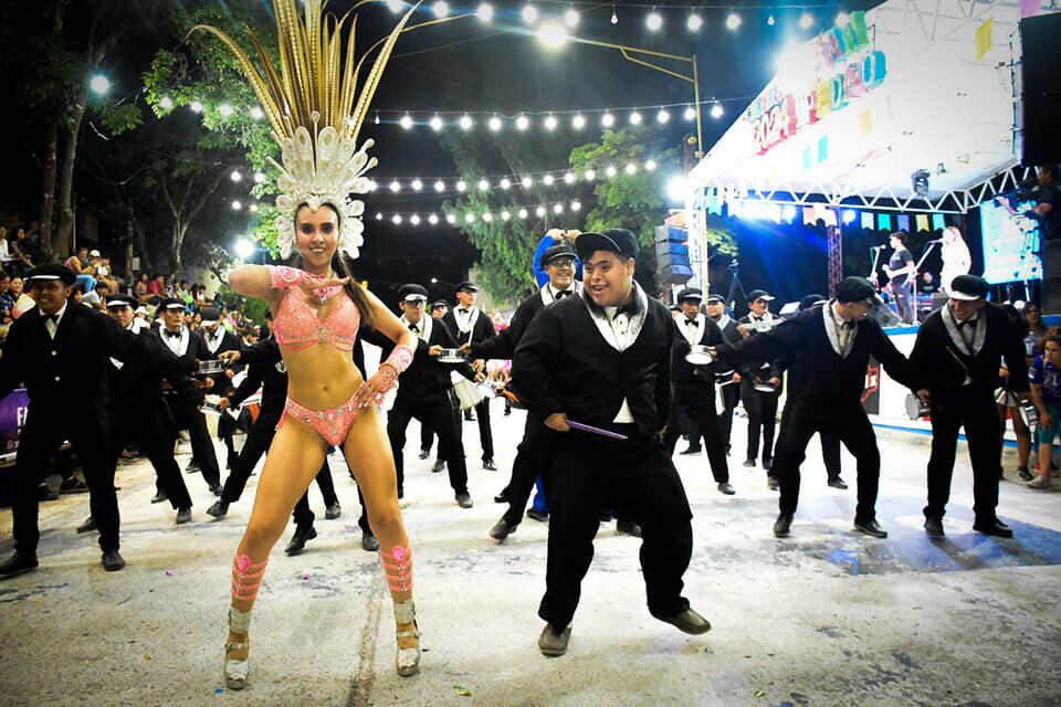 El carnaval de San Pedro de Jujuy tiene identidad propia y este año se extenderá durante diez noches de fiesta en el corsódromo habilitado en el centro de la ciudad.