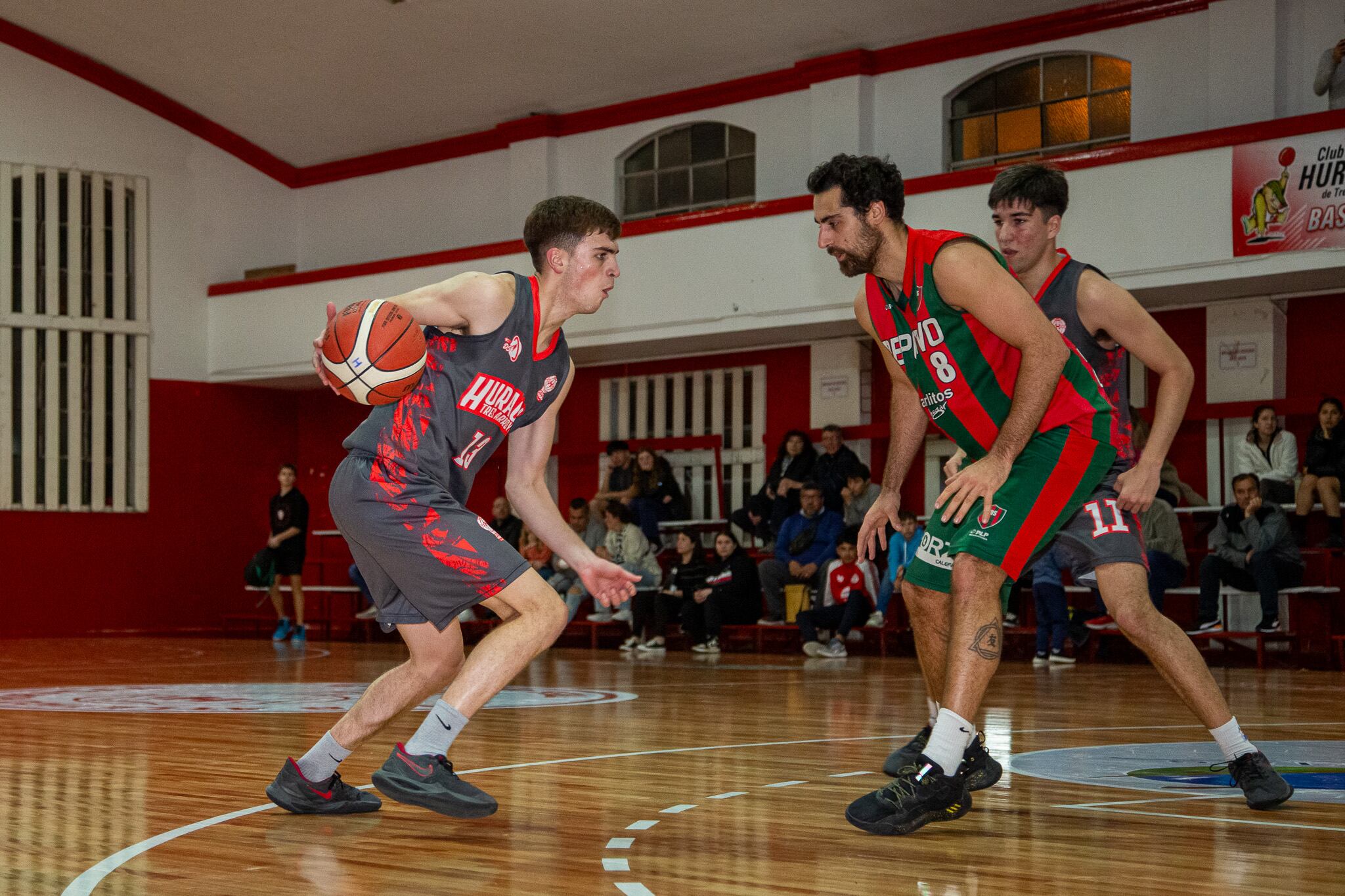 Torneo Oficial de Básquet de Tres Arroyos: Ganaron Huracán, Costa Sud, Club de Pelota y Blanco y Negro