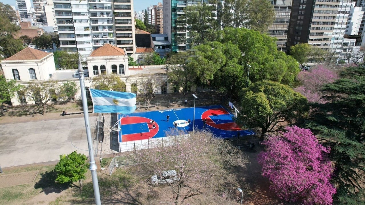 La NBA remodeló la cancha del parque Urquiza