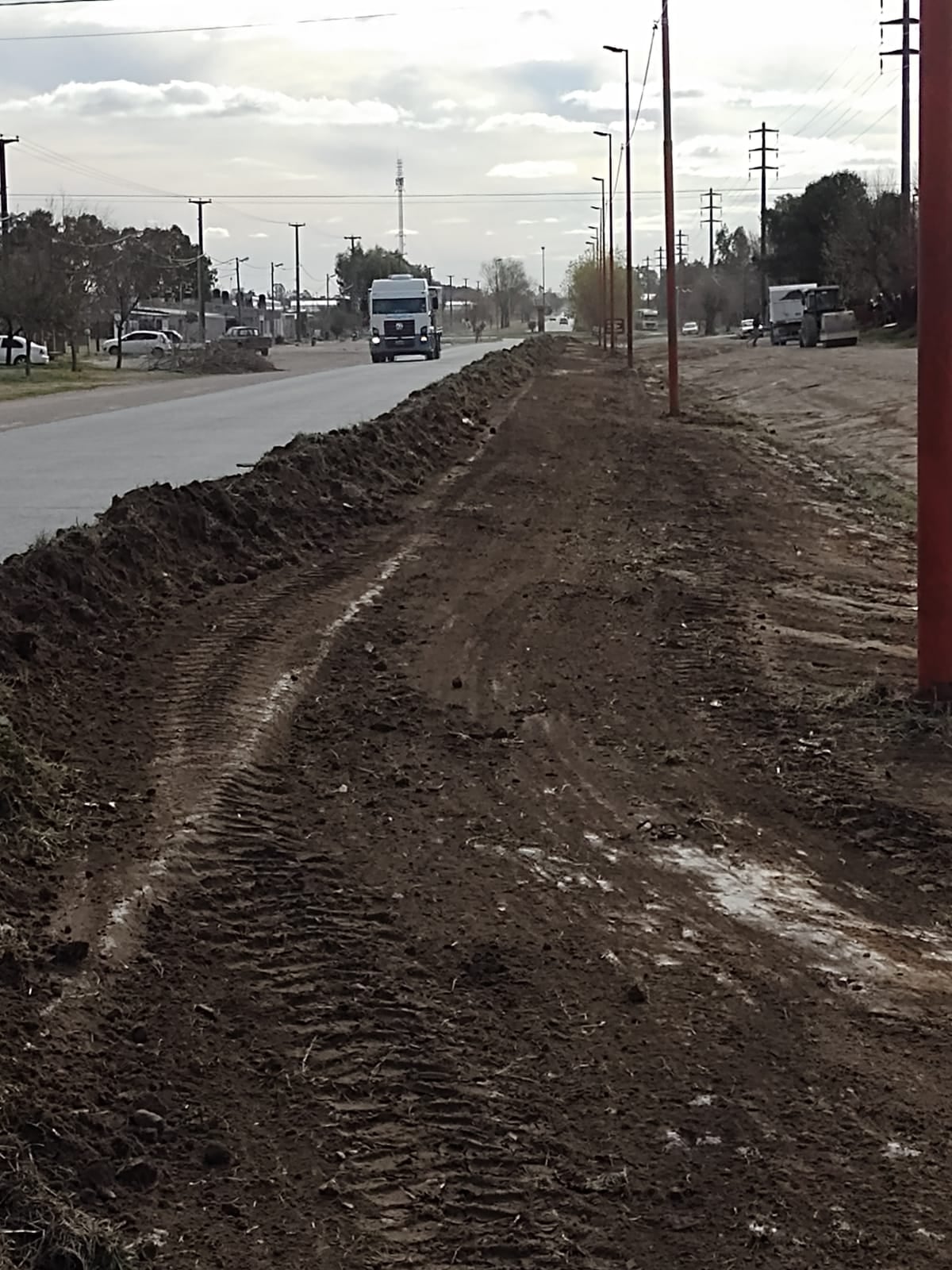 Se continúa trabajando en la reparación de calles