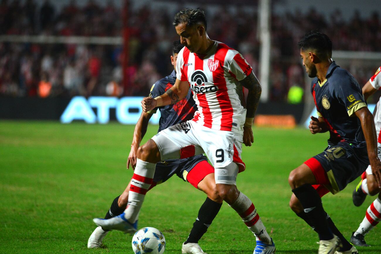 Instituto enfrentó a Argentinos Juniors por la fecha 12 de la Zona A de la Copa de la Liga Profesional. 