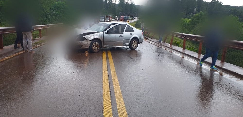 Dos accidentes viales se produjeron ayer debido a las intensas lluvias