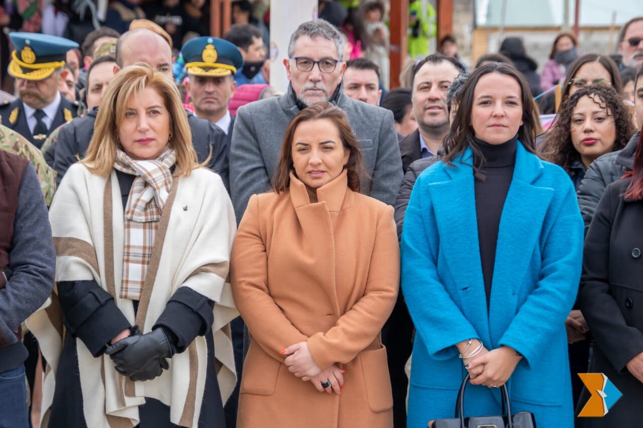 El Parlamento acompañó a la comunidad Tolhuinense en su Aniversario