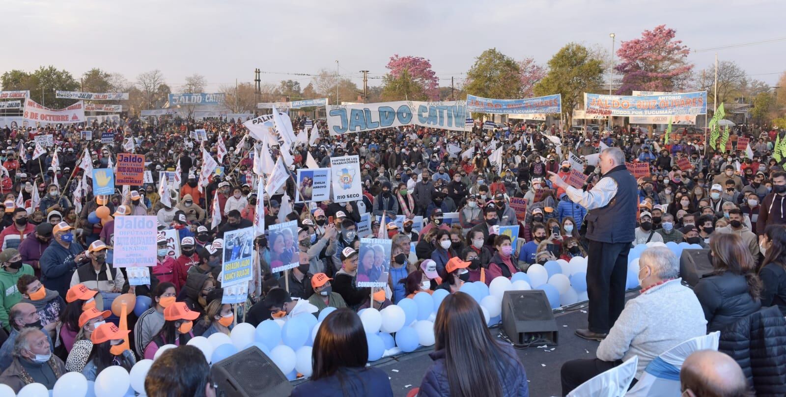 Osvaldo Jaldo participó de un acto en Alberdi.