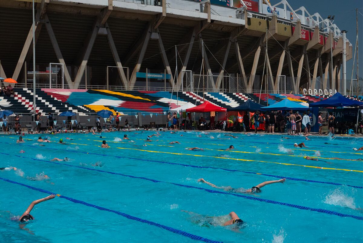 La explicación del torneo de natación en Córdoba en el que murió un hombre de 73 años: “No...”