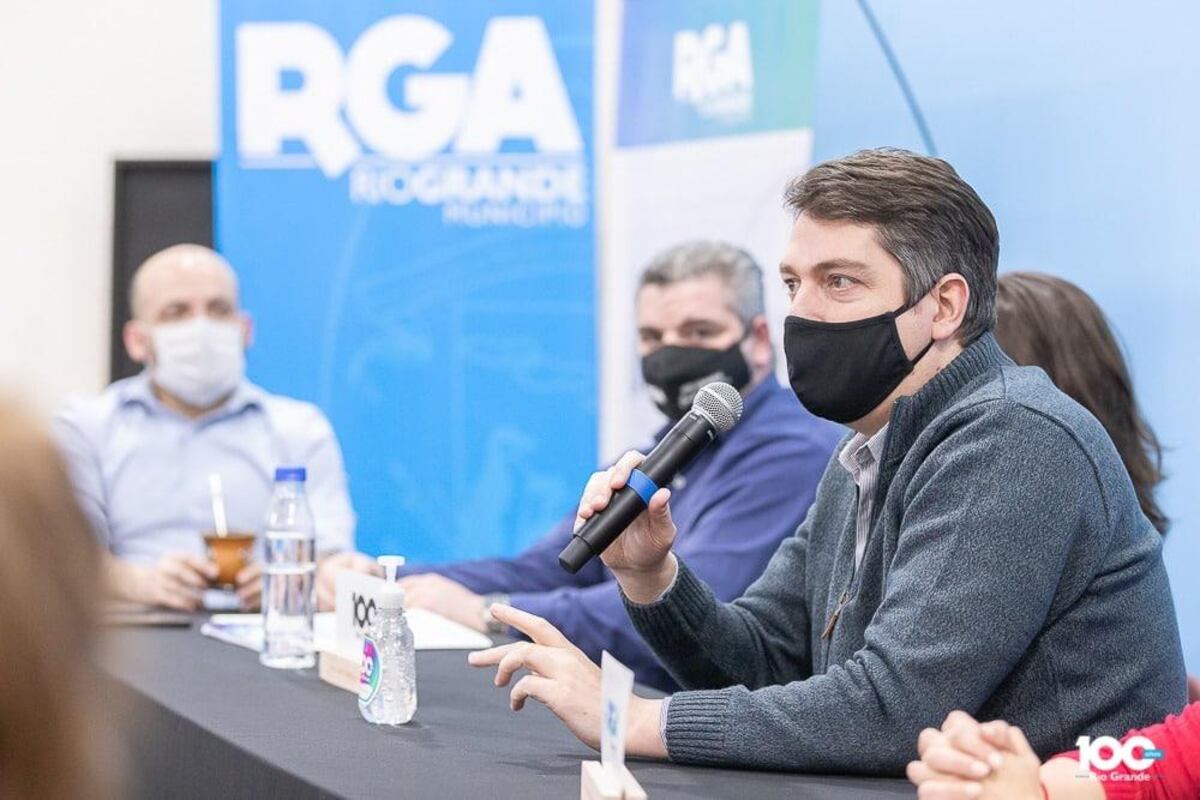 El intendente Martín Pérez anunció el programa “Reciclá y Viajá”