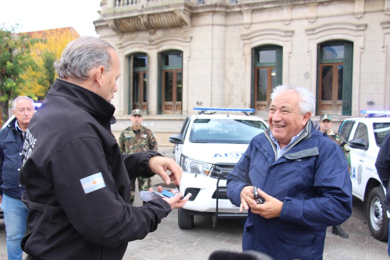 Sergio Berni entregó siete patrulleros a la CPR