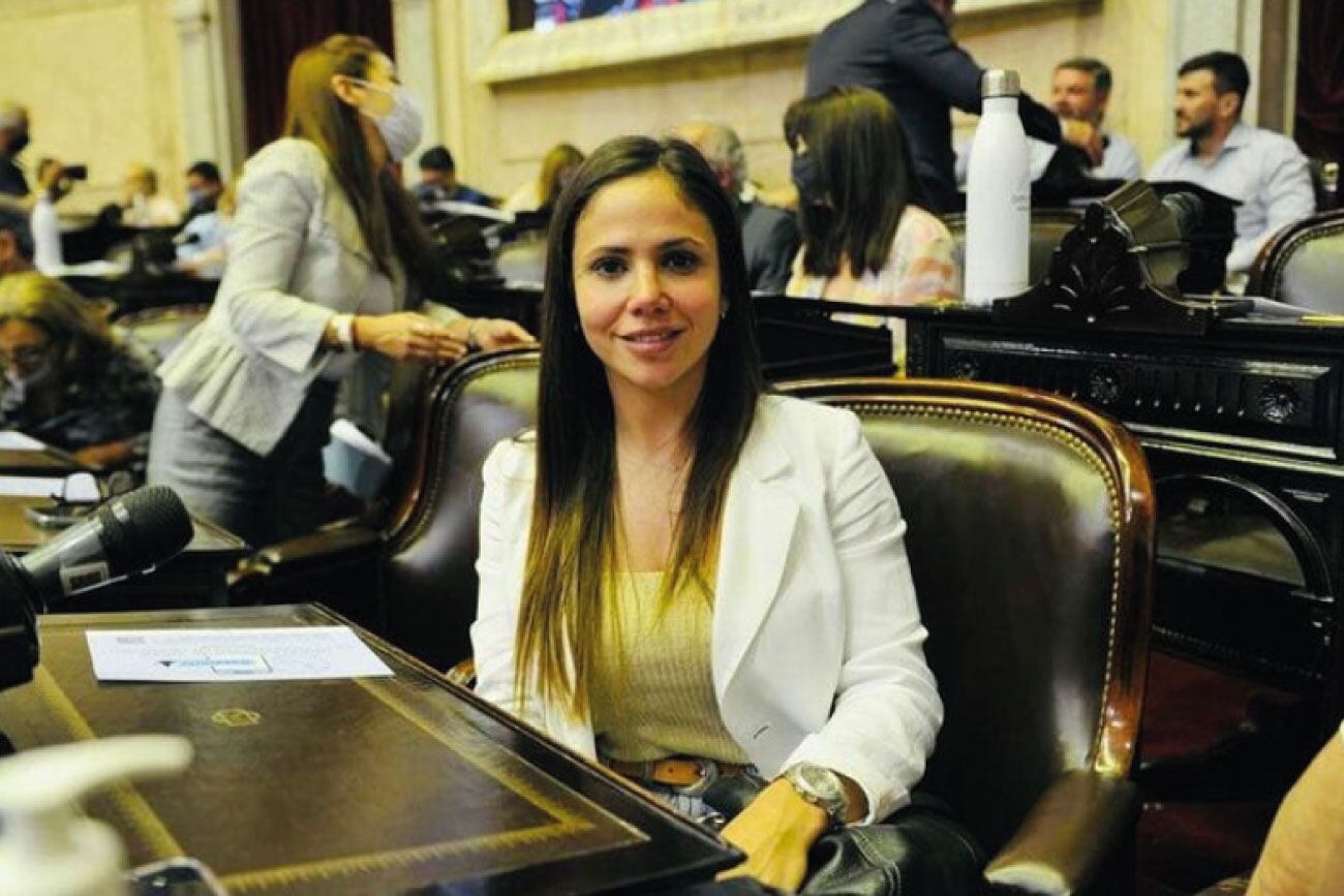 Romina Uhrig fue diputada. (Instagram @romina.uhrig_oficial)