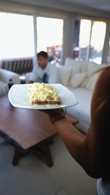 Sol Pérez le preparó el desayuno a su prometido