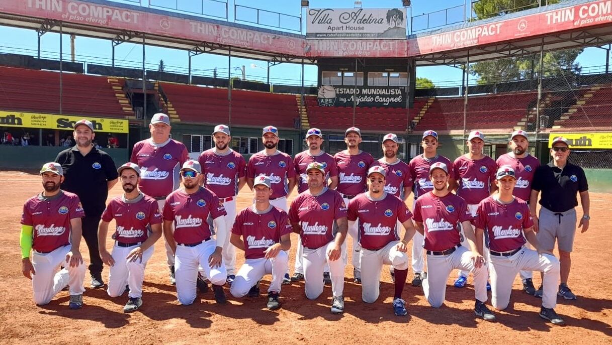 El seleccionado de Mendoza de Softbol juega el Campeonato Internacional de Selecciones que se disputa en Paraná, Entre Ríos.