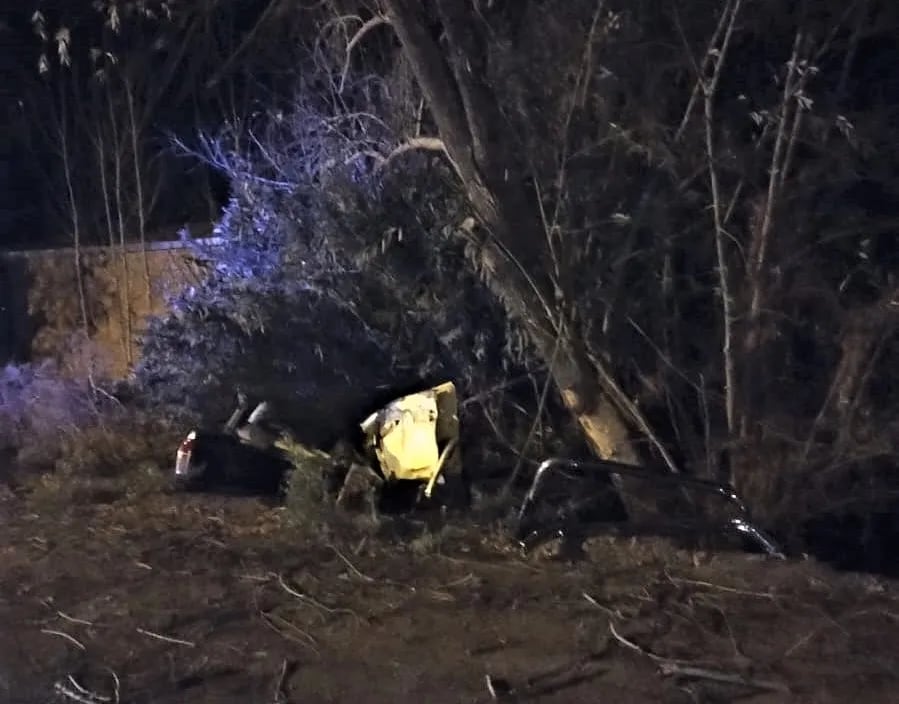 Un hombre perdió el control de su camioneta en Lavalle, cayó a un zanjón y está grave