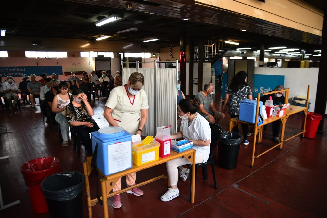 La atención en el exRegistro civil de Córdoba.