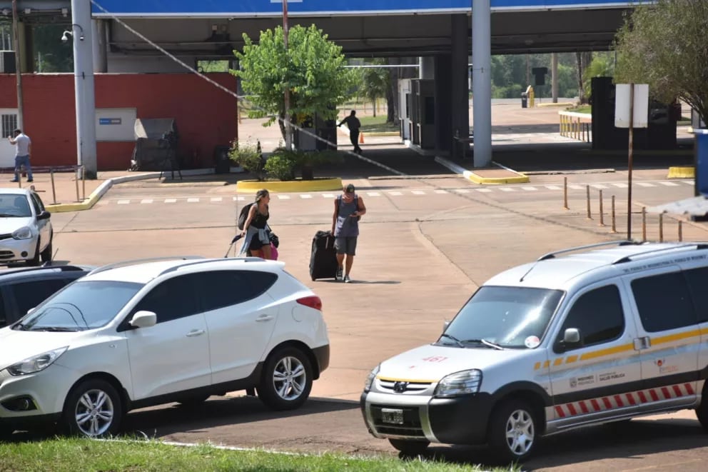 Los turistas argentinos no podrán ingresar a Brasil por el paso internacional de Foz.