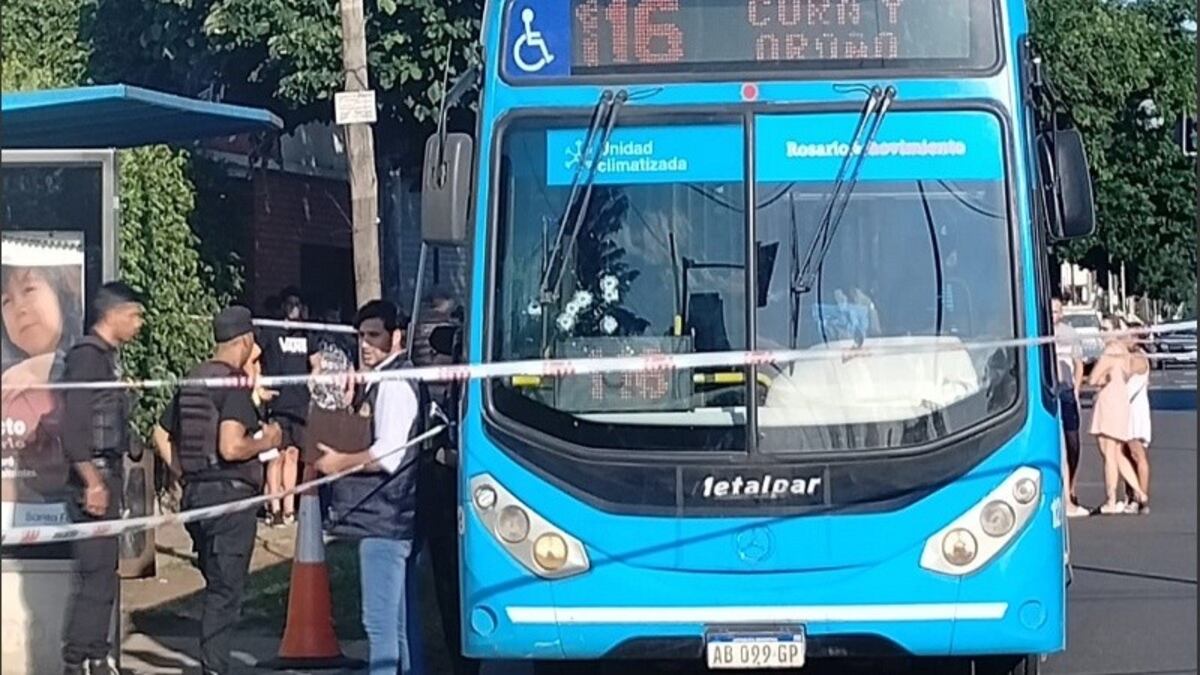 Asesinaron a un chofer a balazos y hay paro de colectivos por tiempo indeterminado en Rosario