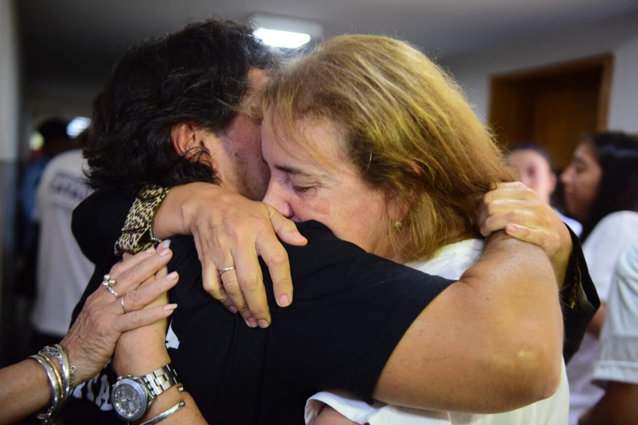 Los padres de Catalina Gutiérrez,en la jornada de alegatos por el homicidio de su hija. (José Gabriel Hernández / La Voz)